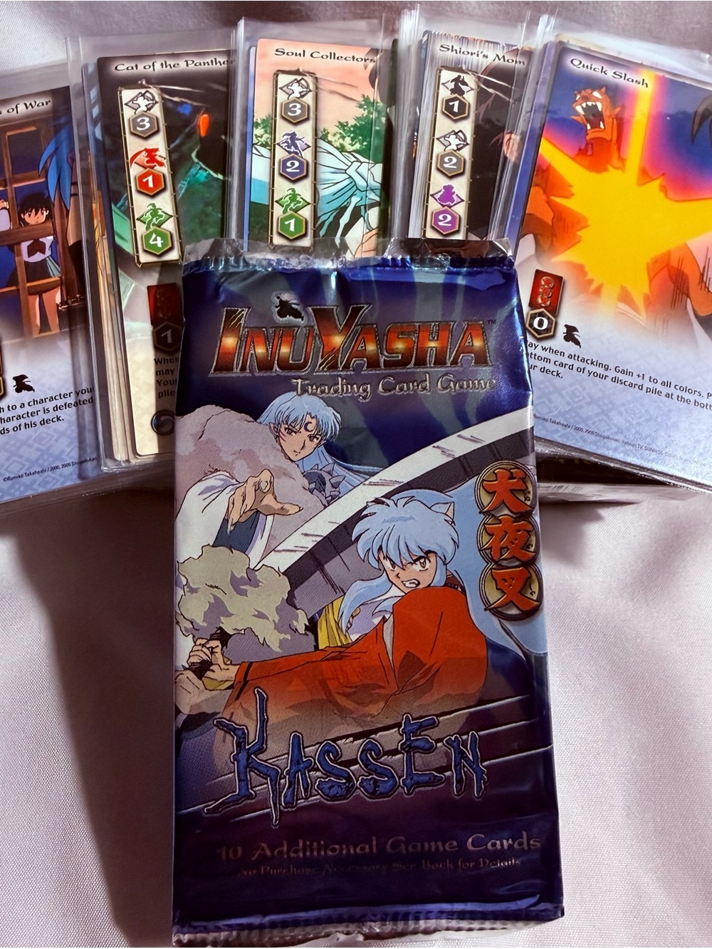 InuYasha Kessen Trading Card Game Booster Pack - Blue/Red